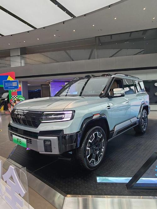 深圳158比亚迪方程豹硬派越野的爆款，英菲尼迪35周年与你共成长